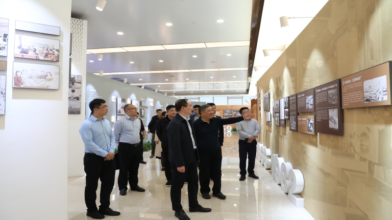 湖南省住房和城鄉(xiāng)建設(shè)廳駐廳紀(jì)檢監(jiān)察組組長謝律尖一行調(diào)研中機(jī)國際